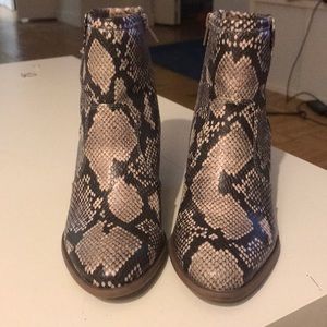 Carlos python booties